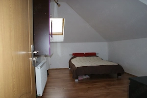 vând apartament cu doua camere 56mp - imagine 3