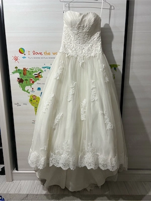 Rochie de mireasa tip printesa  - imagine 1