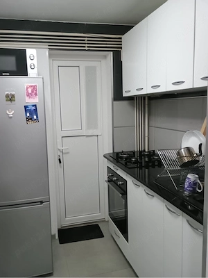 Ap 3 camere Ploiesti Aleea Iezerului - cf 2a complet renovat, mobilat si utilat - imagine 4