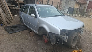  Pe bucăți sau întreagă! - imagine 2