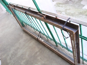 Toc din fier pentru usa