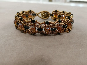 Brățară handmade deosebită 