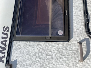 Rulotă Knaus perfectă pentru vacanțe  - imagine 4