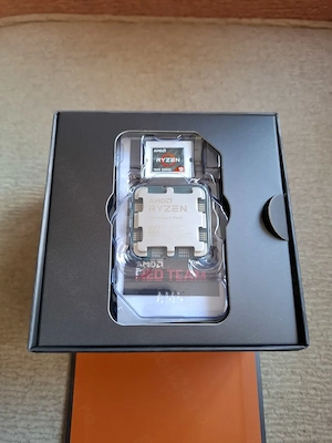 Procesor AMD Ryzen 9 7900X - imagine 2