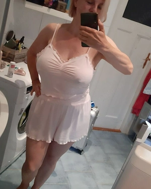 Matura sexy show whatsapp poze videclipuri sexting etc - imagine 1