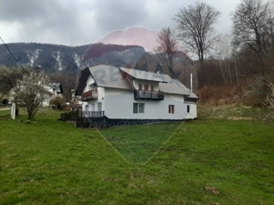 Casă / Vilă cu 7 camere   în zona Bran-Tohanita - imagine 9