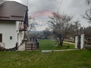 Casă / Vilă cu 7 camere   în zona Bran-Tohanita - imagine 8