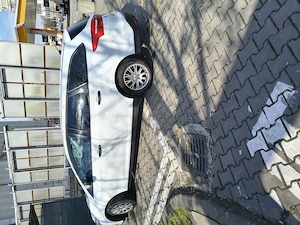 Vind Ford Focus motor 1,0 ecobost stare foarte buna an 2015 - imagine 5