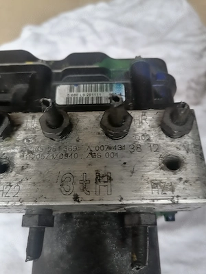 Vînd pompă abs crafter 2.0 l - imagine 5