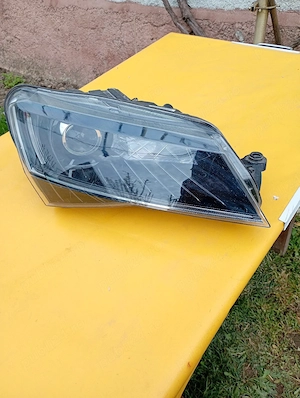 De vânzare far drepta Skoda superb 3 model Bi xenon cu led. - imagine 2