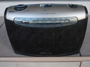 Radio PHILIPS AE 2160 04 receptor portabil cu 3 benzi Fm,Mw,Lw
