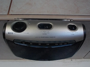 Radio PHILIPS AE 2160 04 receptor portabil cu 3 benzi Fm,Mw,Lw - imagine 4