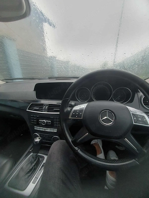 Se dezmembrează Mercedes w204 FL 2012 automat full panoramic  - imagine 3