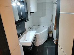 de inchiriat apartament 2 camere decomandat, zona Bisrica Noua-Independentei - imagine 4