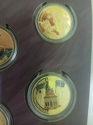 Vand monezi placate cu aur 24k