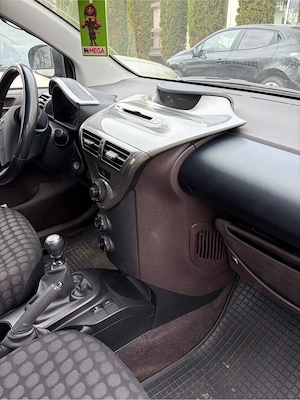 Toyota IQ - de vânzare - imagine 4