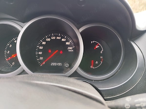 Suzuki Grand Vitara 1.9 4x4 - imagine 4