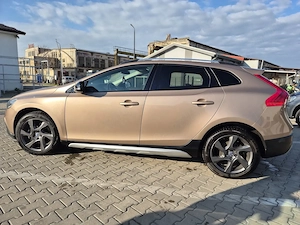 Volvo V40 Cross Country, Cutie automată, Motor 2.0, diesel, 150 CP - imagine 5