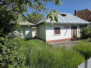 casa + teren in orasul Targu Neamt (zona rezidentiala)