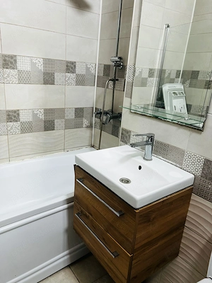 Vand apartament cu 2 camere, decomandat, com. Lovrin - imagine 3