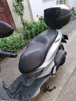 Scuter Malaguti 250 an 2008 inmatriculat motorizare Yamaha - imagine 4