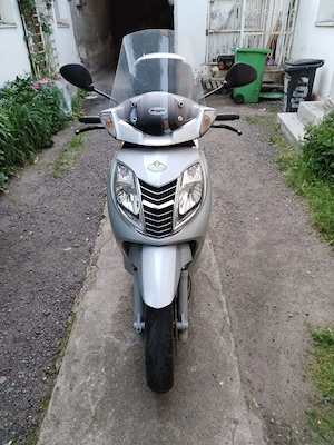 Scuter Malaguti 250 an 2008 inmatriculat motorizare Yamaha - imagine 3