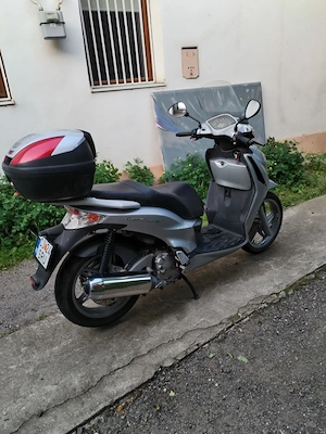 Scuter Malaguti 250 an 2008 inmatriculat motorizare Yamaha