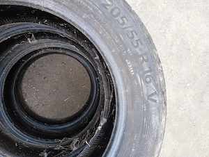 Vând 4 cauciucuri 205/55r16 de vară Made în Portugalia an 2022 sunt în stare bună 