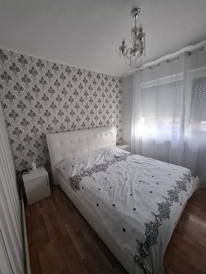 vand apartament trei camere decomandat  - imagine 4
