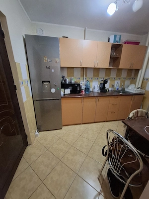 vand apartament trei camere decomandat  - imagine 3