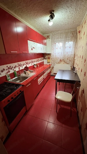 Vand Apartament 3 camere 2 balcoane Vizavi de piata Dacia - imagine 4