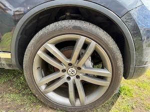 dezmembrez tuareg 7hp - imagine 3