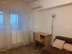 Direct proprietar - 2 camere Ultracentral (Galerii) - Renovat complet, vedere pe spate, liber