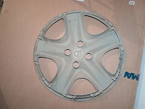 Capac janta R 15 Dacia  - imagine 3