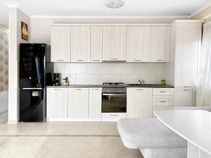 Proprietar , inchiriez apartament in Dumbravita - imagine 2