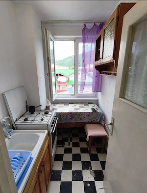 Vând garsonieră în Piatra Neamț, cartier Precista - imagine 1