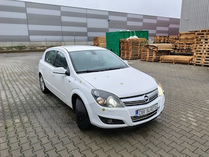 Opel Astra H 2009 1.6 benzina  - imagine 2