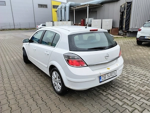 Opel Astra H 2009 1.6 benzina  - imagine 3