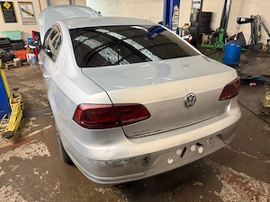 dezmembrez passat b7 - imagine 2