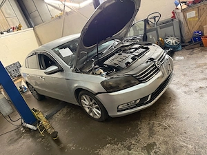 dezmembrez passat b7