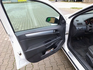 Opel Astra H 2009 1.6 benzina  - imagine 6