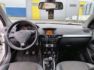 Opel Astra H 2009 1.6 benzina  - imagine 7