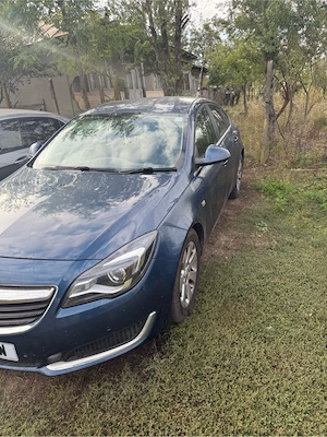 dezmembrez opel insignia - imagine 3