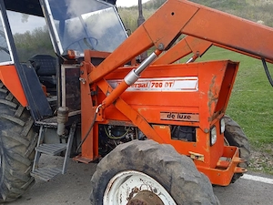 Vând tractor fiat4 4 - imagine 3