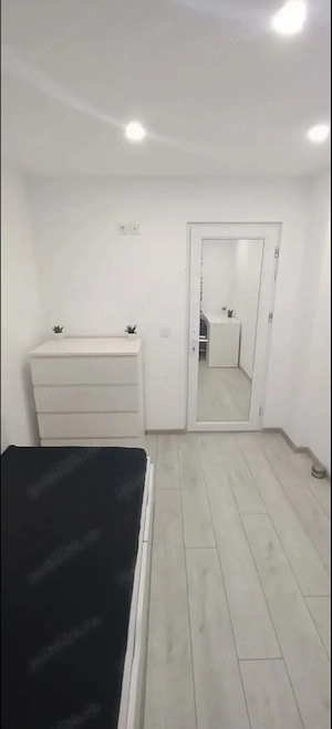 Apartament de vanzare 3 camere (izolat si placat cu rigips) la cheie , mobilat !  - imagine 5