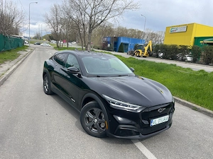 Ford Mustang Electric Premium Model 2021, 300 cp - imagine 4