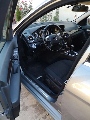 Mercedes-Benz C220 CDI BlueEfficiency Facelift  - imagine 4