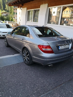 Mercedes-Benz C220 CDI BlueEfficiency Facelift  - imagine 3