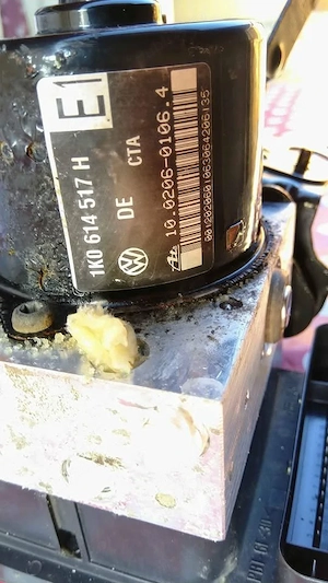 Pompa ABS cu senzor ESP cod original 1K0614517H / 1K0907379K, Audi, Skoda, Seat, Vw - imagine 3