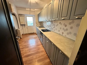 Vand apartament 4 camere DECOMANDAT, 90 mp, în bloc fără risc seismic. Zona Acb - Zimbru